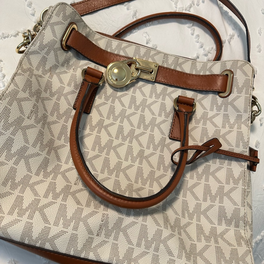 Michael Kors Tan and Cream Shoulder Bag